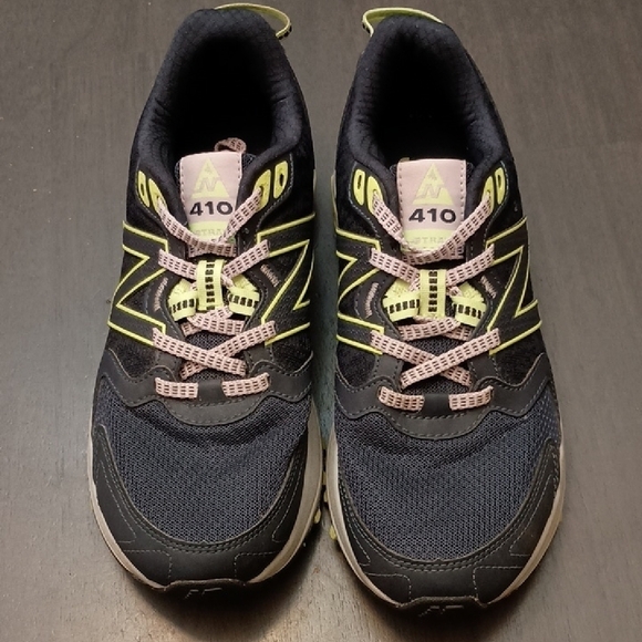New Balance Shoes - New Balance 410V7 Running Shoes
